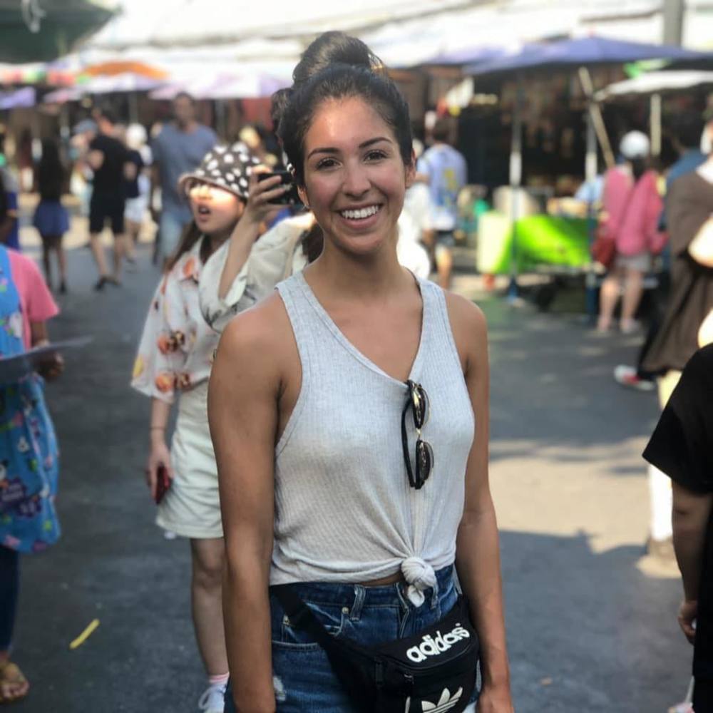Meet your Posher, Damaris